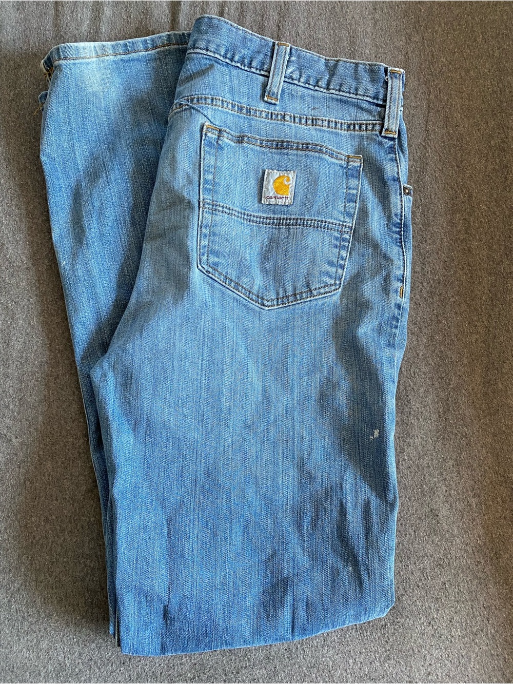 Carhartt Men's Relaxed Fit Medium Blue Denim Jeans